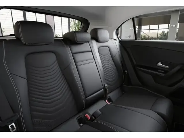 Mercedes-Benz A 220