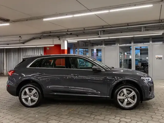 Audi Q8 e-tron