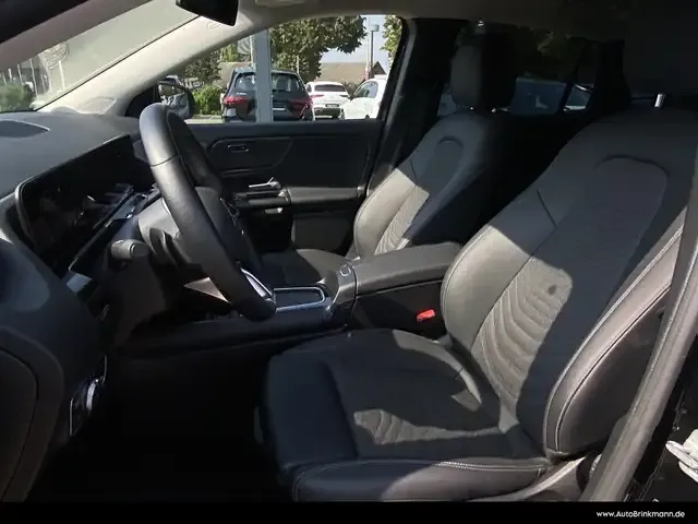 Mercedes-Benz GLA 180