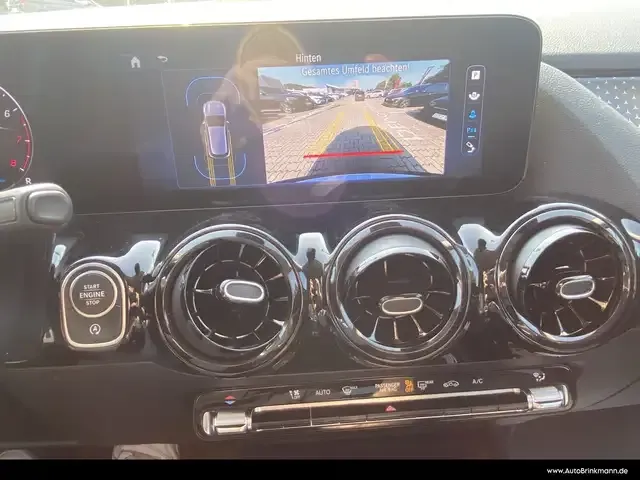 Mercedes-Benz GLA 180