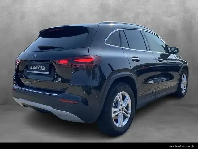 Mercedes-Benz GLA 180