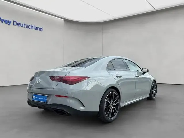 Mercedes-Benz CLA 180