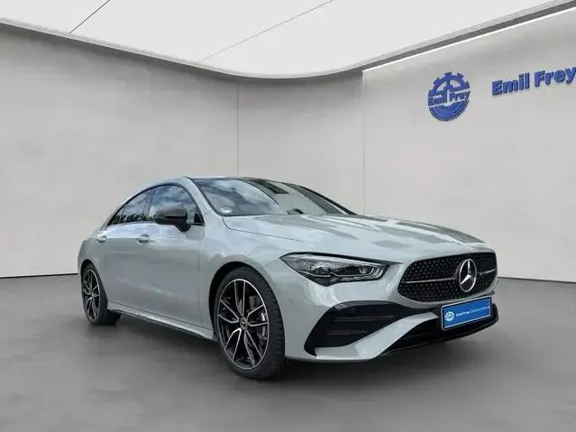 Mercedes-Benz CLA 180