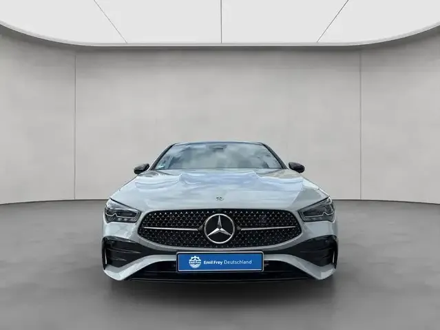 Mercedes-Benz CLA 180