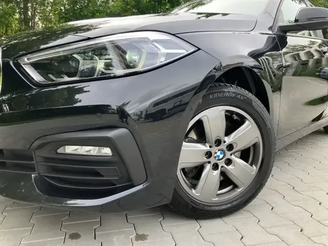 BMW 118