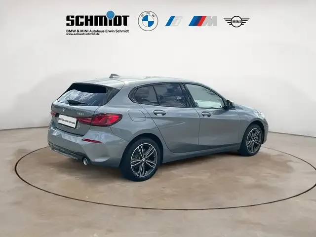 BMW 120