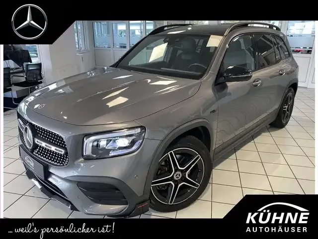 Mercedes-Benz GLB 220