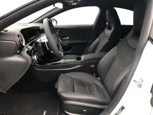 Mercedes-Benz CLA 220