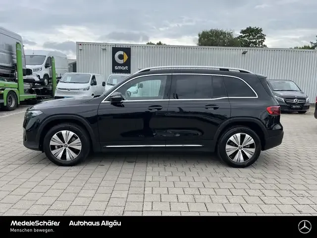 Mercedes-Benz EQB 300