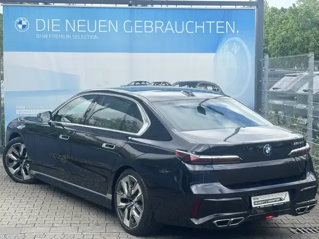 BMW 760