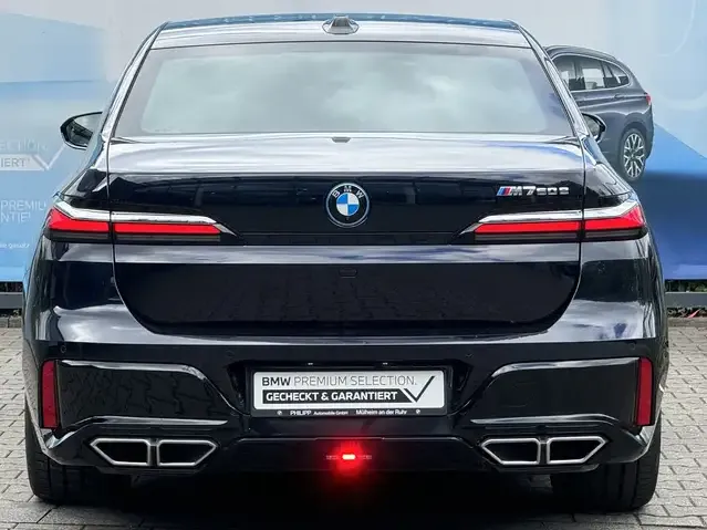 BMW 760