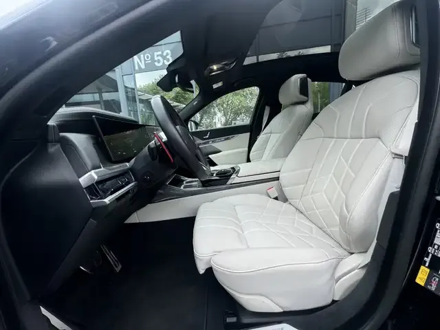 BMW 760
