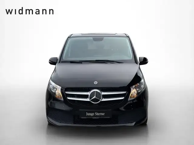 Mercedes-Benz V 220