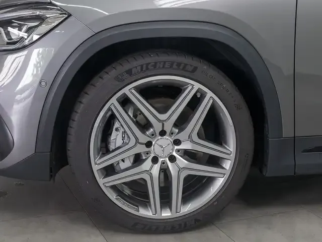 Mercedes-Benz GLA 35 AMG