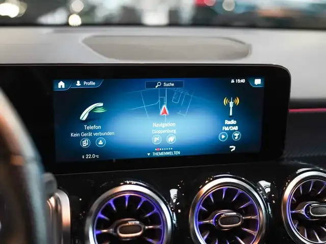 Mercedes-Benz GLB 200