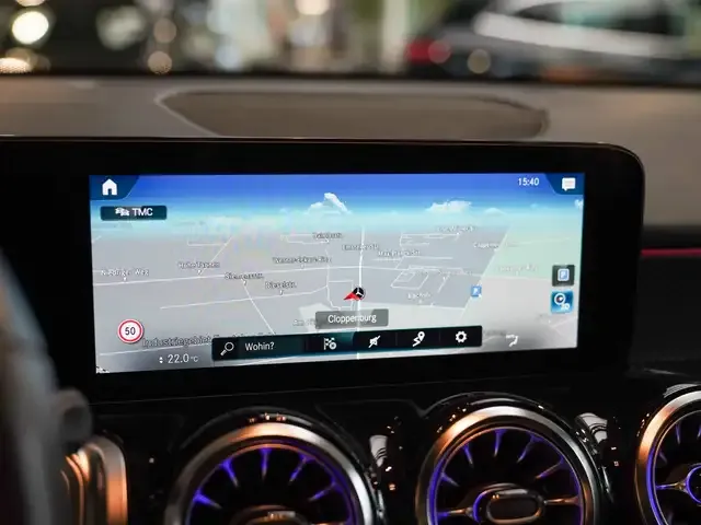 Mercedes-Benz GLB 200