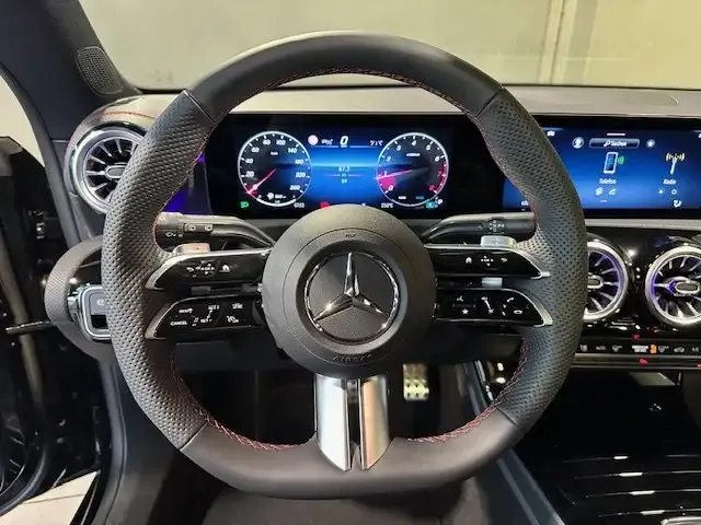 Mercedes-Benz CLA 180