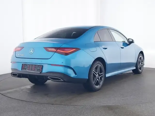 Mercedes-Benz CLA 250