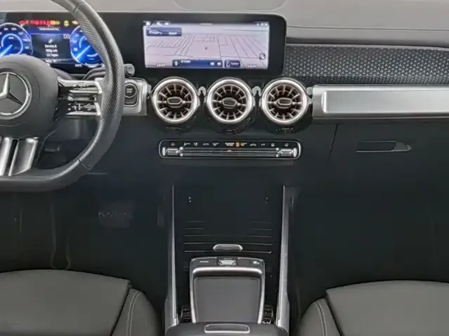 Mercedes-Benz EQB 300