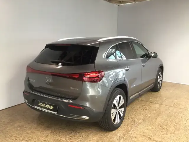 Mercedes-Benz EQA 300