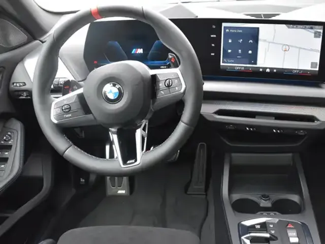 BMW 235