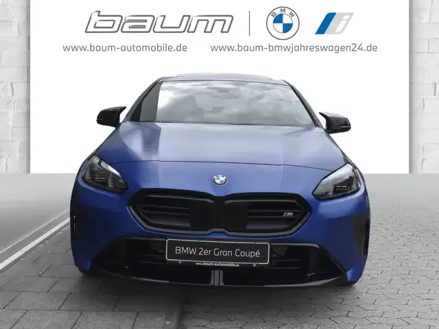 BMW 235