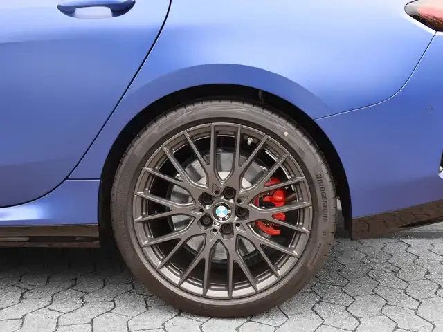 BMW 235
