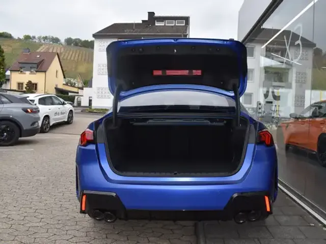 BMW 235