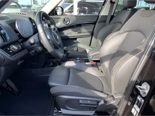MINI One Countryman