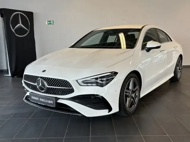 Mercedes-Benz CLA 200