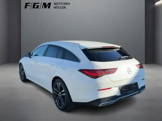 Mercedes-Benz CLA 180