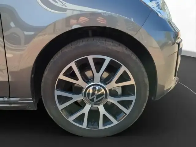 Volkswagen e-up!
