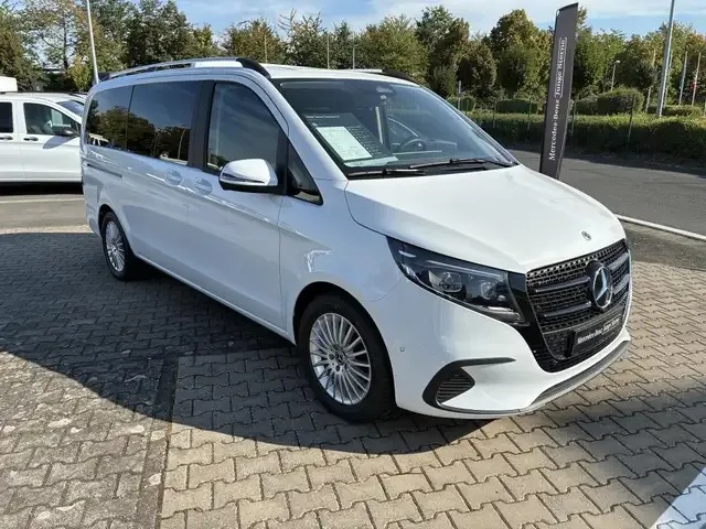 Mercedes-Benz V 220