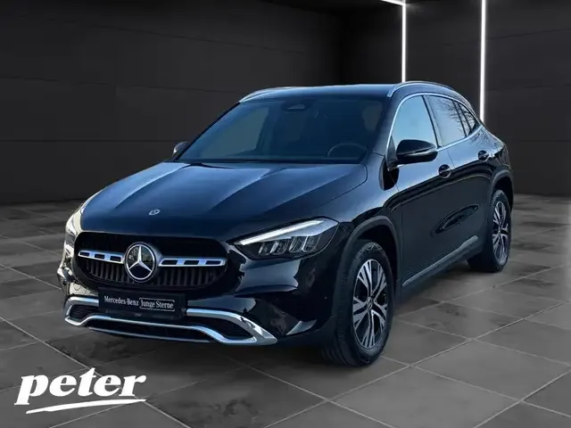 Mercedes-Benz GLA 220
