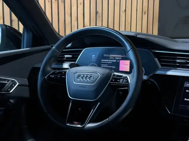 Audi e-tron