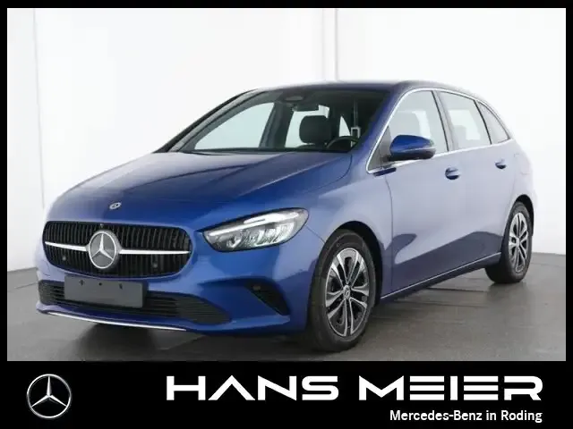 Mercedes-Benz B 220