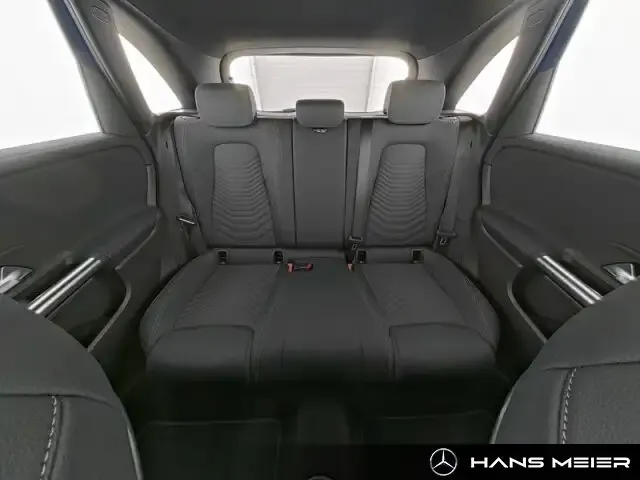 Mercedes-Benz B 220