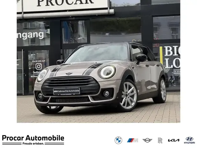 MINI Cooper Clubman