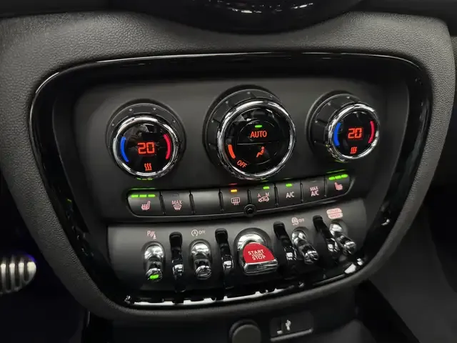 MINI Cooper Clubman