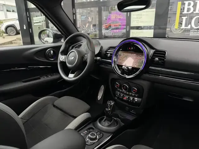 MINI Cooper Clubman