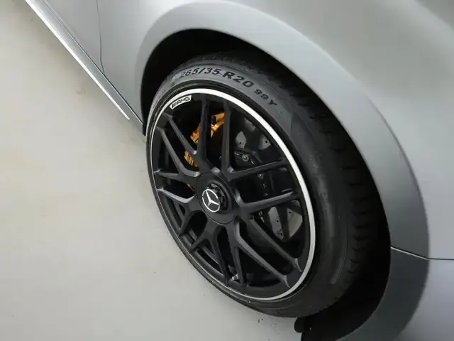 Mercedes-Benz E 63 AMG