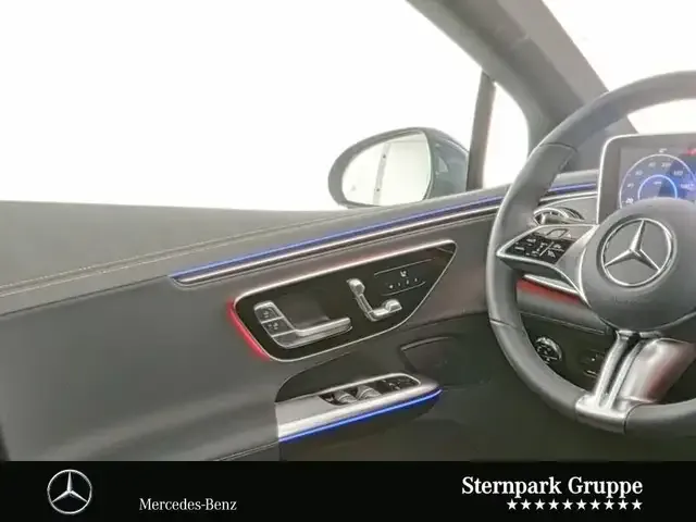 Mercedes-Benz EQE 300