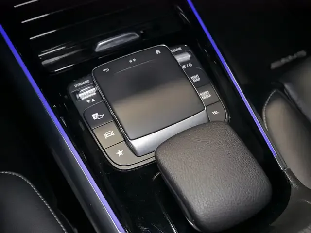 Mercedes-Benz GLA 220