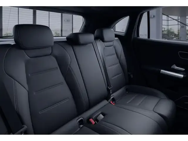 Mercedes-Benz GLA 220