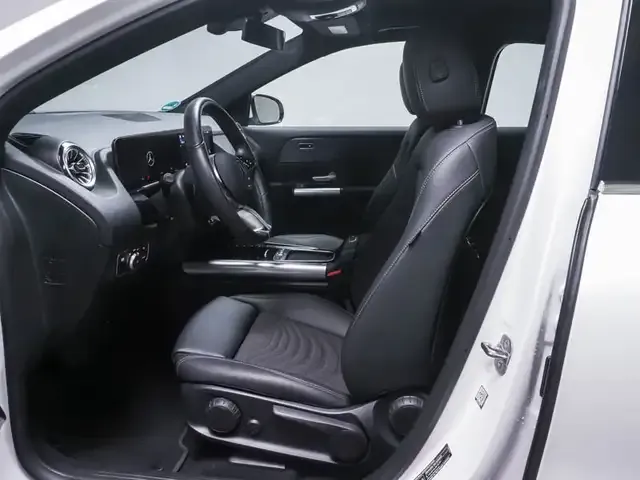 Mercedes-Benz EQA 300