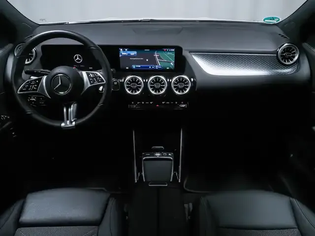 Mercedes-Benz EQA 300