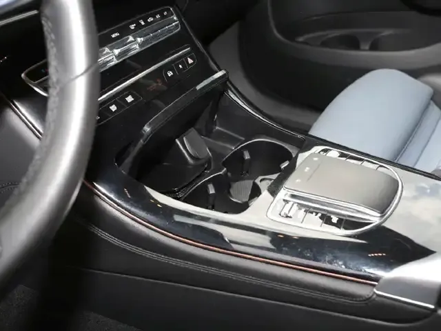 Mercedes-Benz EQC 400
