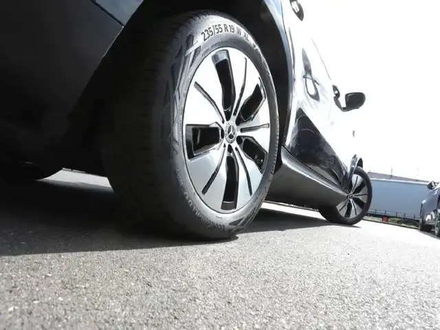 Mercedes-Benz EQC 400