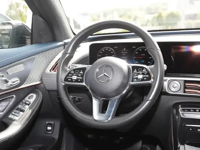 Mercedes-Benz EQC 400