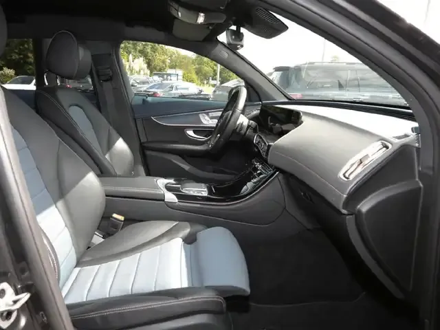 Mercedes-Benz EQC 400